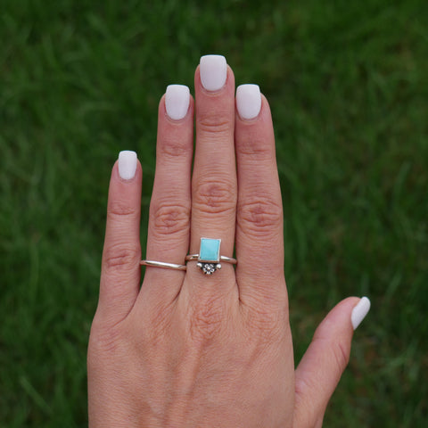 Dainty Kingman Turquoise Flower Ring (size 5.5)
