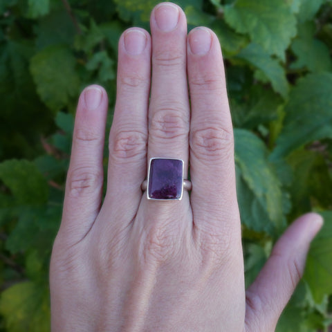 Square Spiny Oyster Ring (size 6)